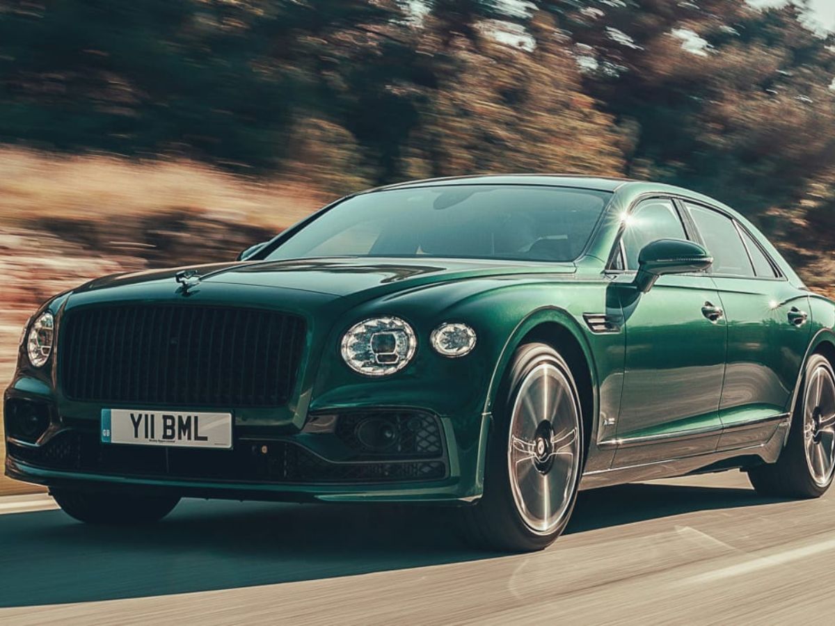 Bentley Flying Spur V8 (EK5Z)