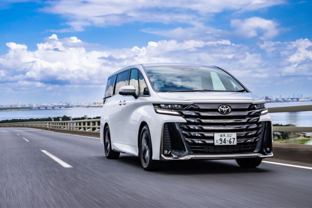 Toyota Alphard Luxury